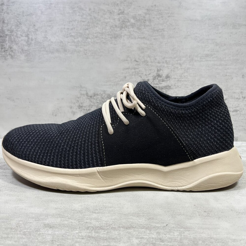 Vessi Everyday Waterproof Sneakers - Men's Size 9